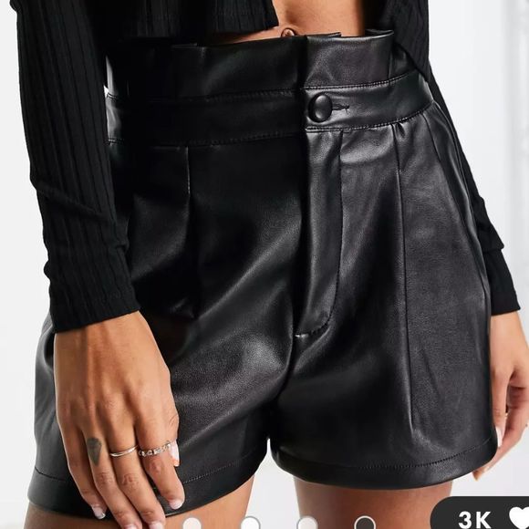 Miss Selfridge faux leather waist detail short in black Petite 2 NWT in packag - Picture 4 of 7